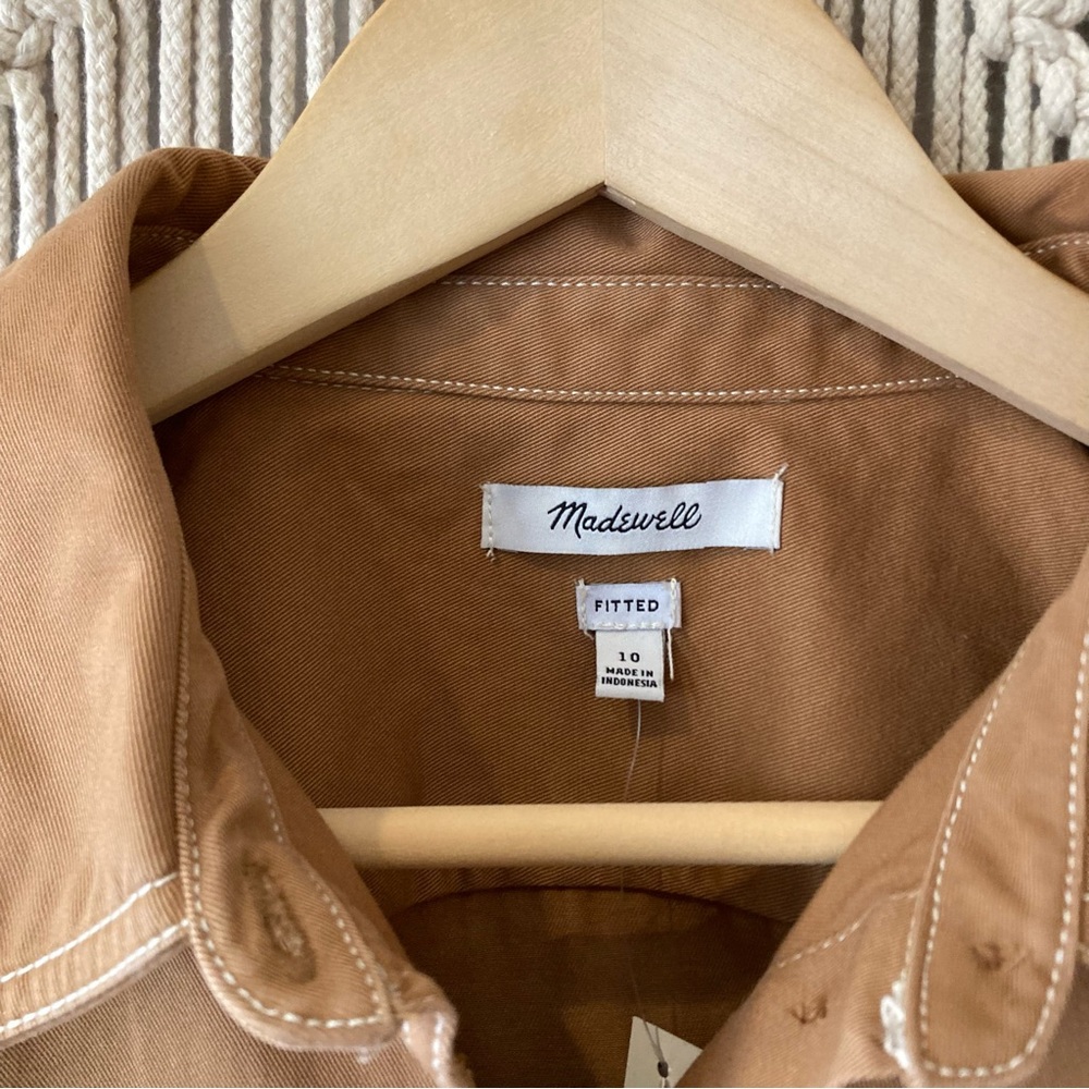 NWT Madewell Darted Button-Up Shirt in (Re)generative Chino - Picture 6 of 10